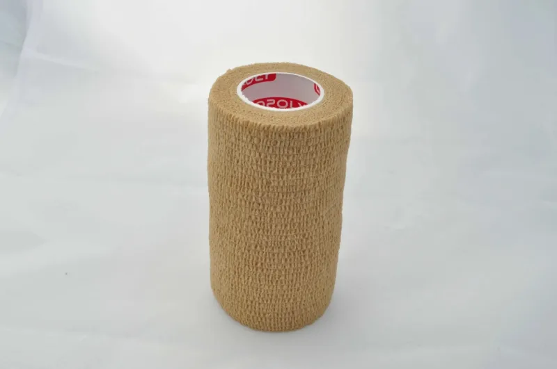 Bandaj autoadeziv 10cm x 4,5m, alb-bej, Copoly — preț și oferte