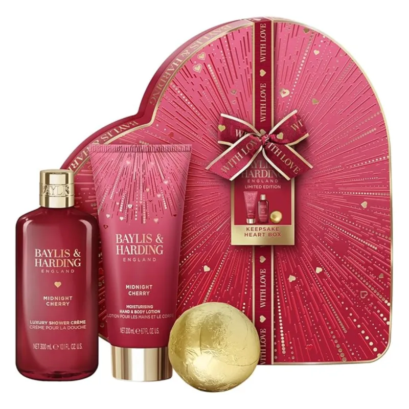 Set de ingrijire Midnight Cherry Luxury Heart, 3 piese, Baylis & Harding — preț și oferte