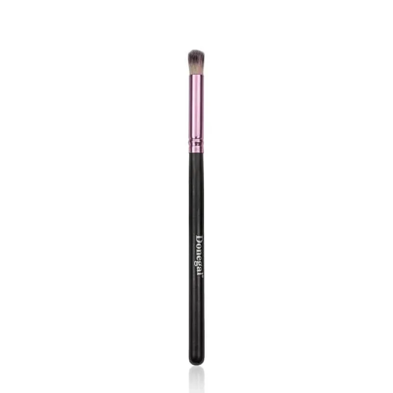 Donegal Love Pink Pensulă pentru umbre 4080 — preț și oferte