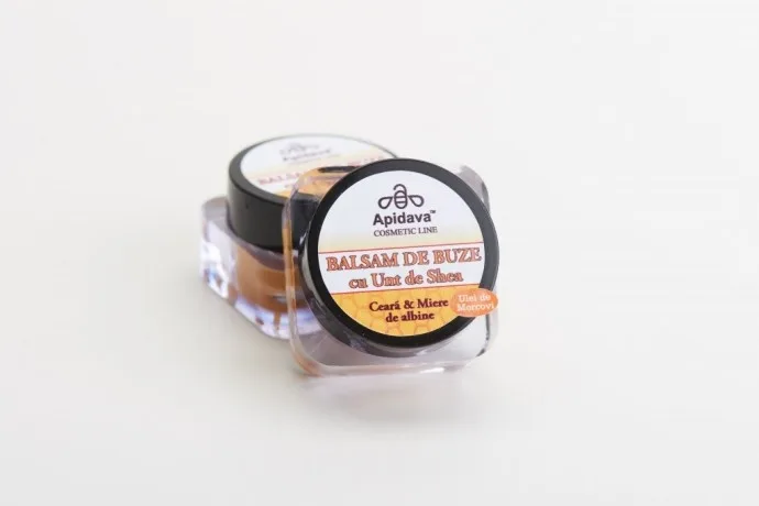 Balsam de Buze cu Miere, Ceara de Albine, Unt de Shea si Ulei de Morcov, 10 ml, Apidava — preț și oferte