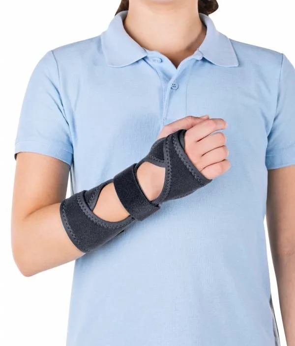 TRIACARP Junior SRT222 – Orteza fixa pentru incheietura si mana, marime universala TRIAMED — preț și oferte