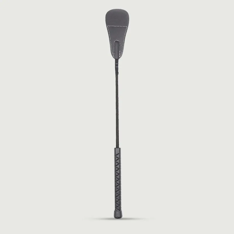 Cârpă din piele cu mâner împletit și vârf curbat 46,5 cm - negru — preț și oferte
