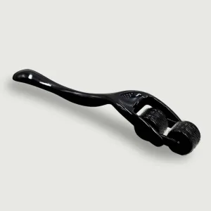 Roller dublu cu vârfuri cu mâner ergonomic curbat - negru