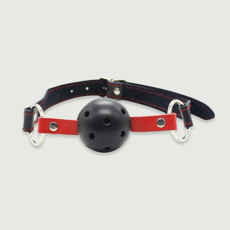 Ball Gag respirabil cu bilă din silicon și curea din piele cu inele O - roșu/negru — preț și oferte