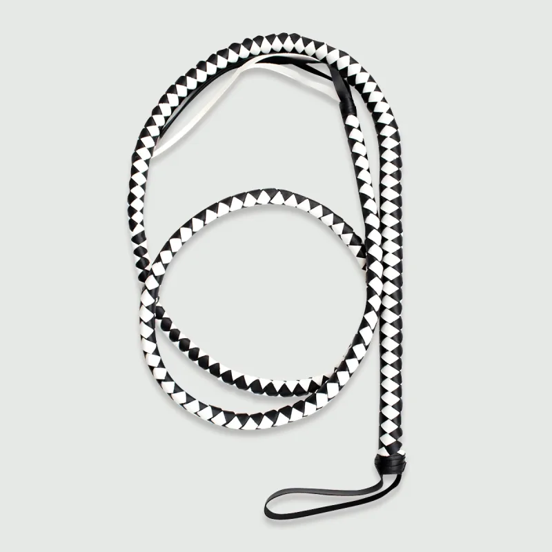 Bullwhip din piele împletită cu design în două tonuri - negru/alb — preț și oferte