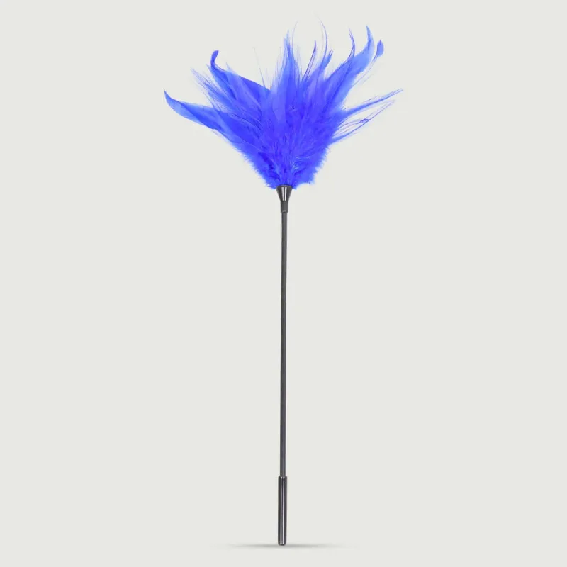 Pana lunga Tease Series Electric Blue Feather Teaser - Albastru — preț și oferte