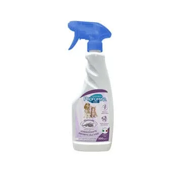 DETERGENT IGIENIZANT DE UZ CASNIC LAVANDA GATA DE UTILIZARE 500 ML *** LIPSĂ TEMPORARĂ DE LA PRODUCĂTOR *** — preț și oferte
