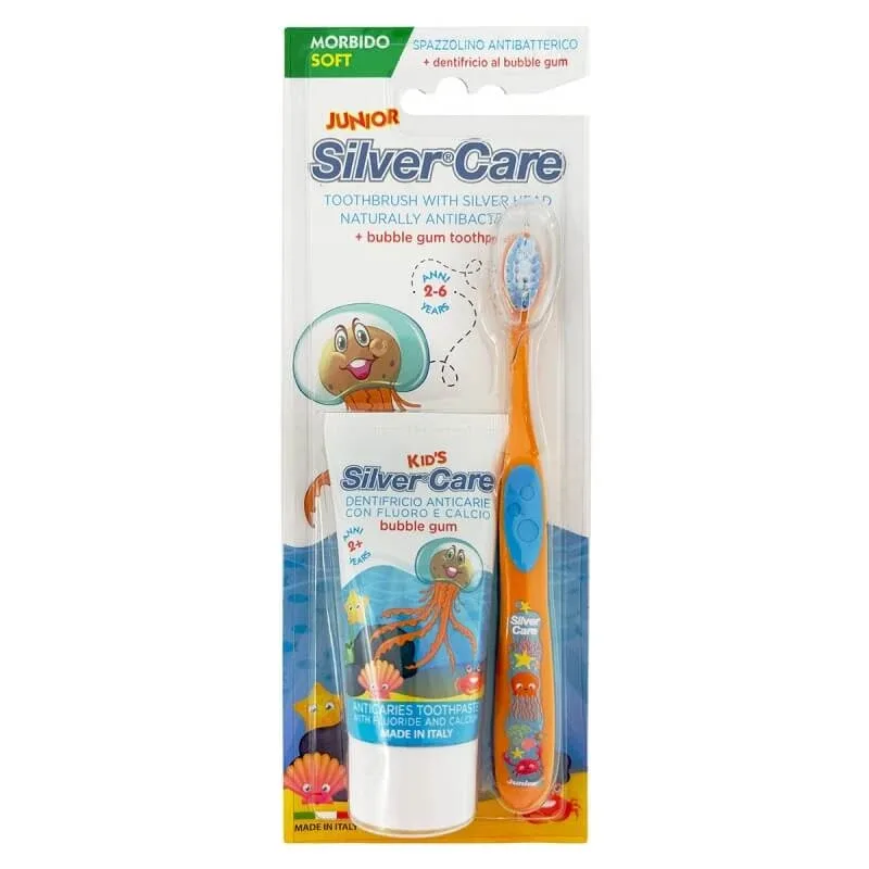 Silver Care Kit Junior – periuță de dinți cu peri moi + pastă de dinți anticariilor cu aromă de gumă de mestecat, 50 ml — preț și oferte