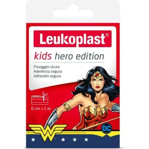 Bandă adezivă pentru copii, sub formă de bandă decupabilă, Leukoplast Kids Hero Edition – 1 m x 6 cm