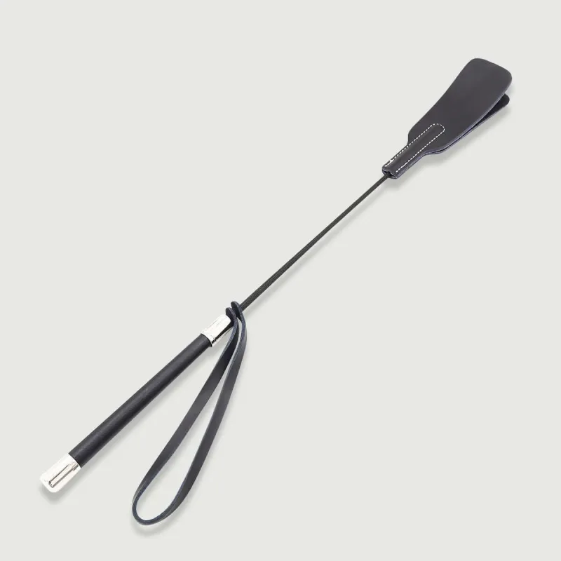 Crop din piele cu corp întărit și vârf dublu de lovire, 65,5 cm – Negru — preț și oferte
