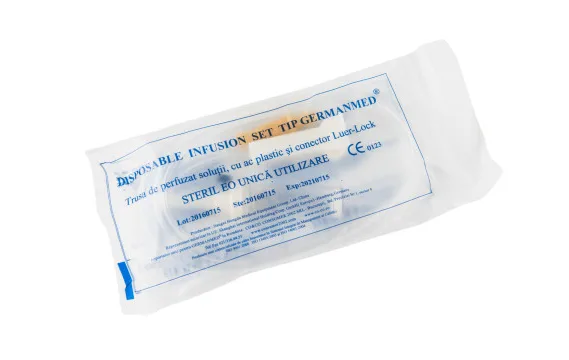 Trusa de perfuzat solutii cu ac plastic si conector Luer-Lock, 1 bucata, German Med — preț și oferte