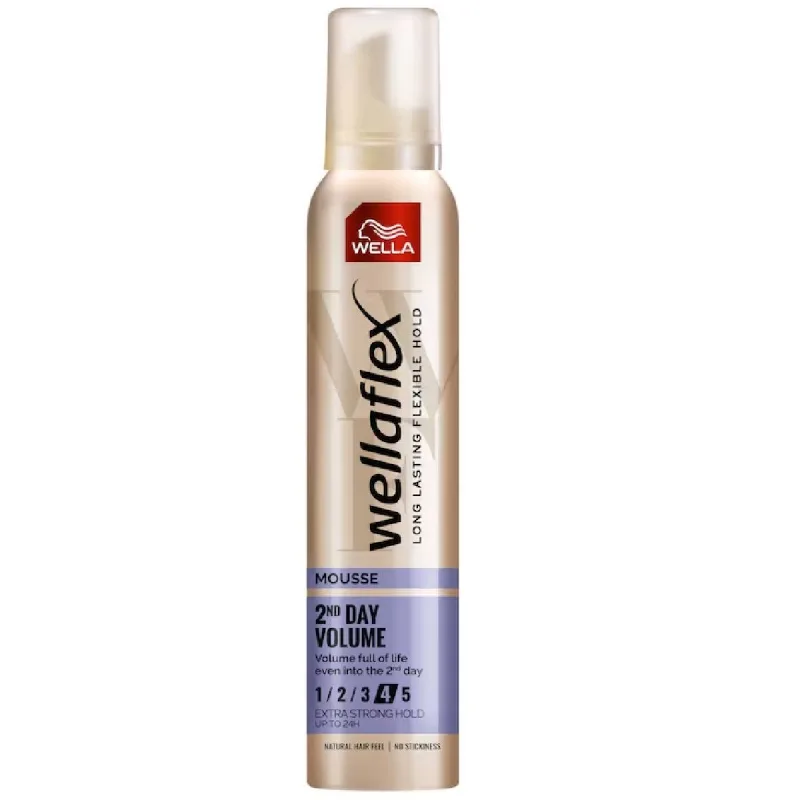 Spuma pentru par cu grad de fixare 4 2Days Volume Wellaflex, 200ml, Wella — preț și oferte